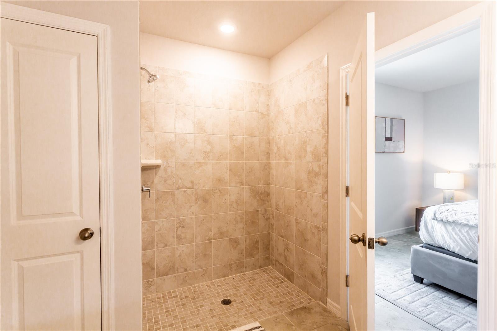 540 ROSE APPLE CIR, PORT CHARLOTTE, FL, 33954