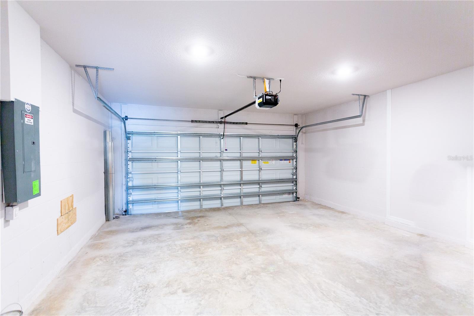 540 ROSE APPLE CIR, PORT CHARLOTTE, FL, 33954