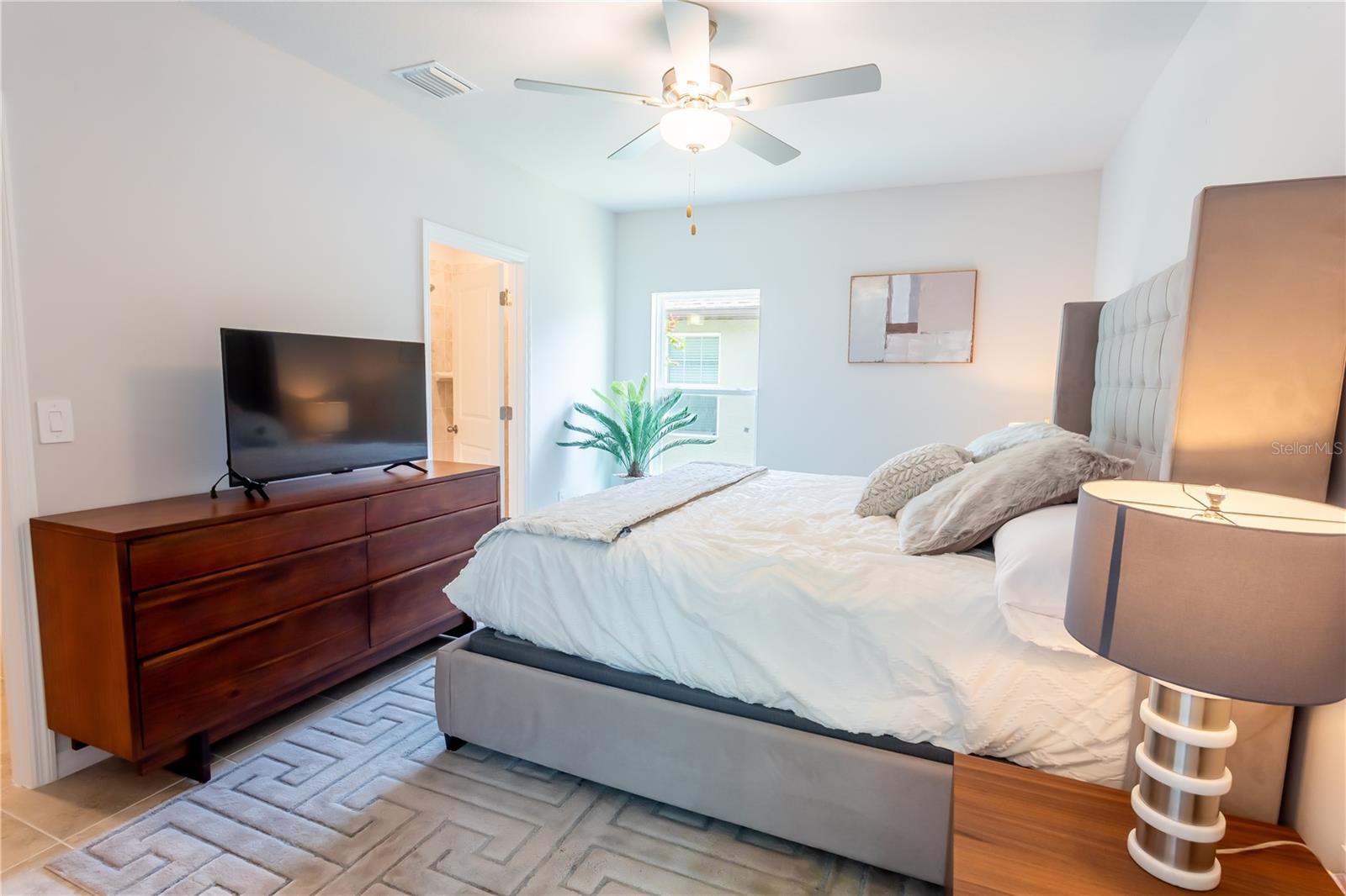 540 ROSE APPLE CIR, PORT CHARLOTTE, FL, 33954