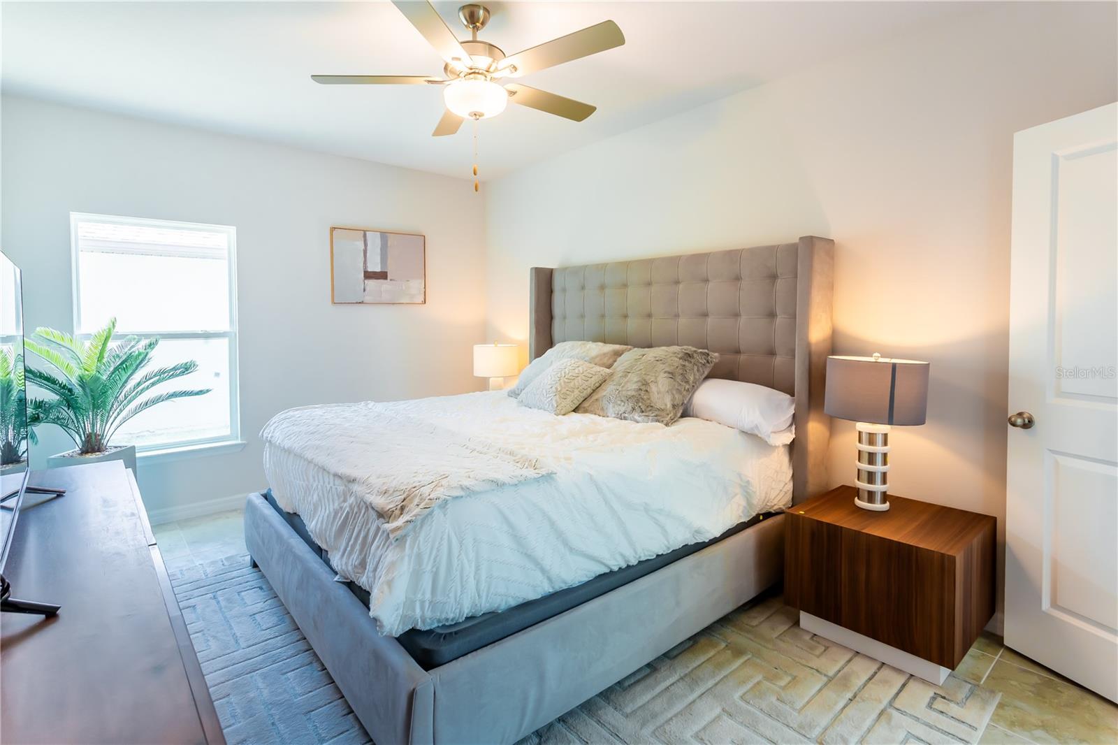 540 ROSE APPLE CIR, PORT CHARLOTTE, FL, 33954