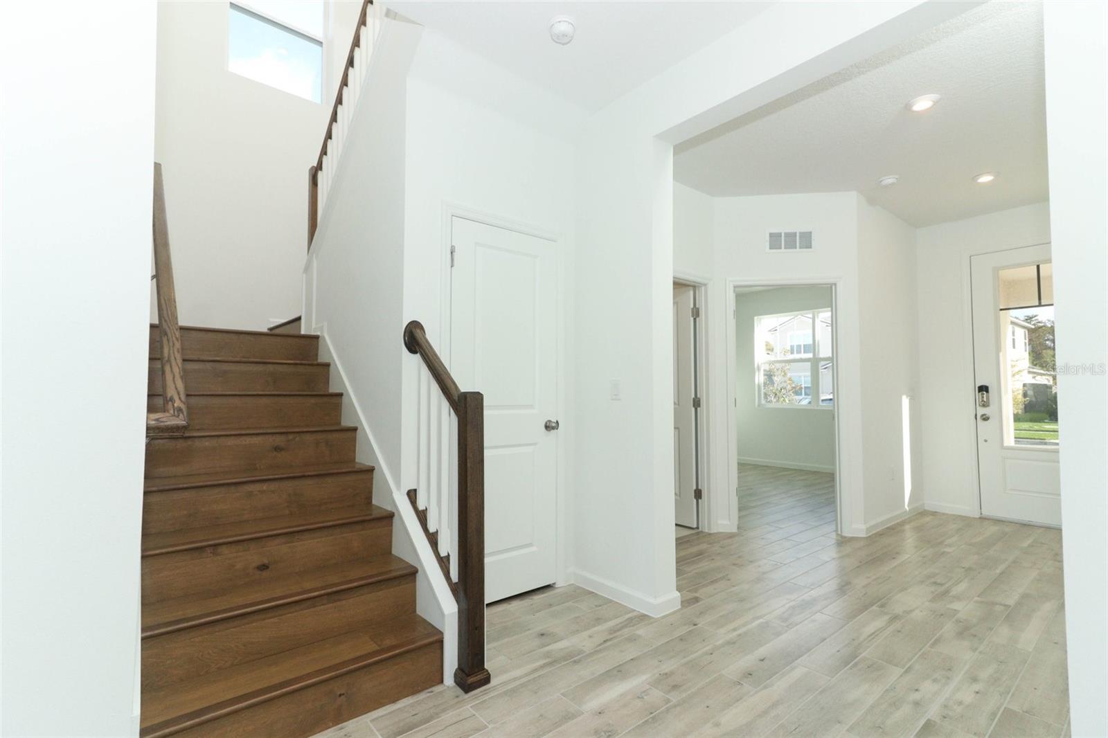 7916 WATERFIELD AVE, ORLANDO, FL, 32832