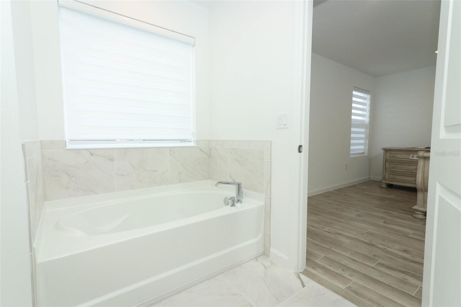 7916 WATERFIELD AVE, ORLANDO, FL, 32832