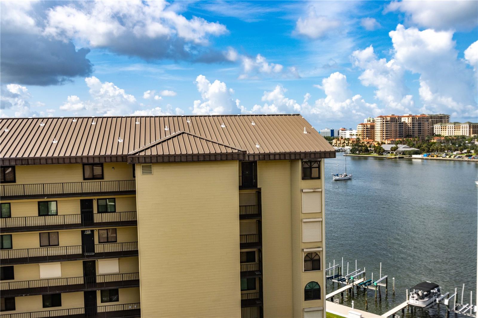 660 ISLAND WAY #908, CLEARWATER BEACH, FL, 33767