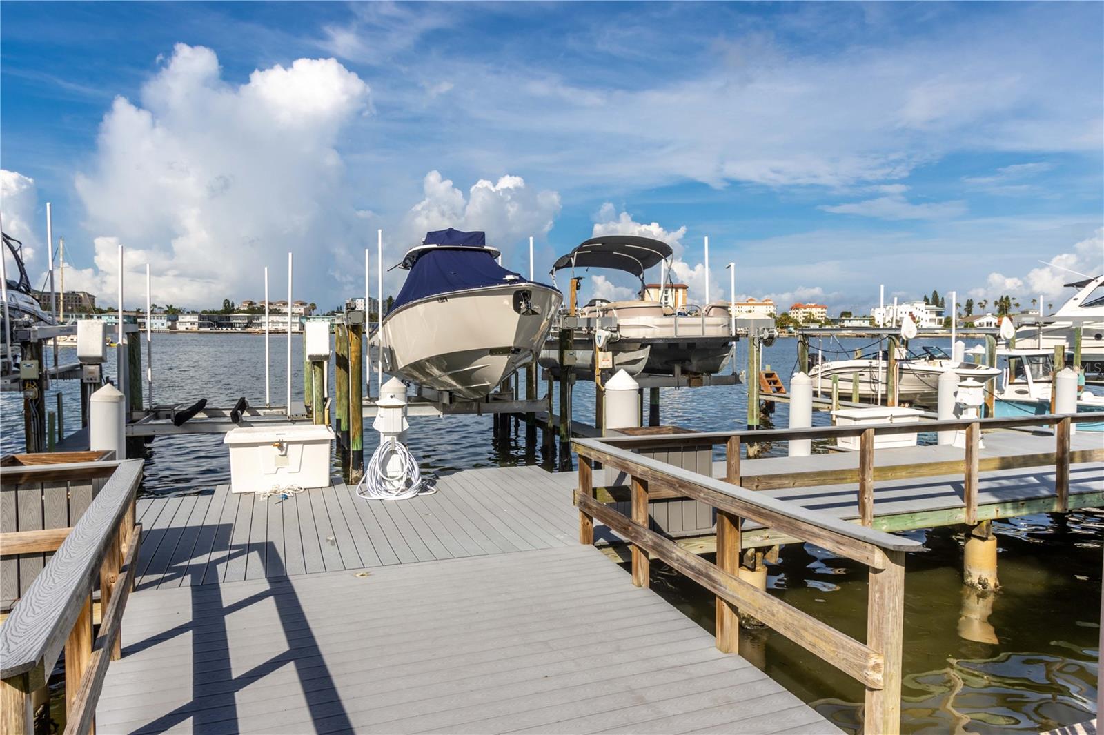 660 ISLAND WAY #908, CLEARWATER BEACH, FL, 33767