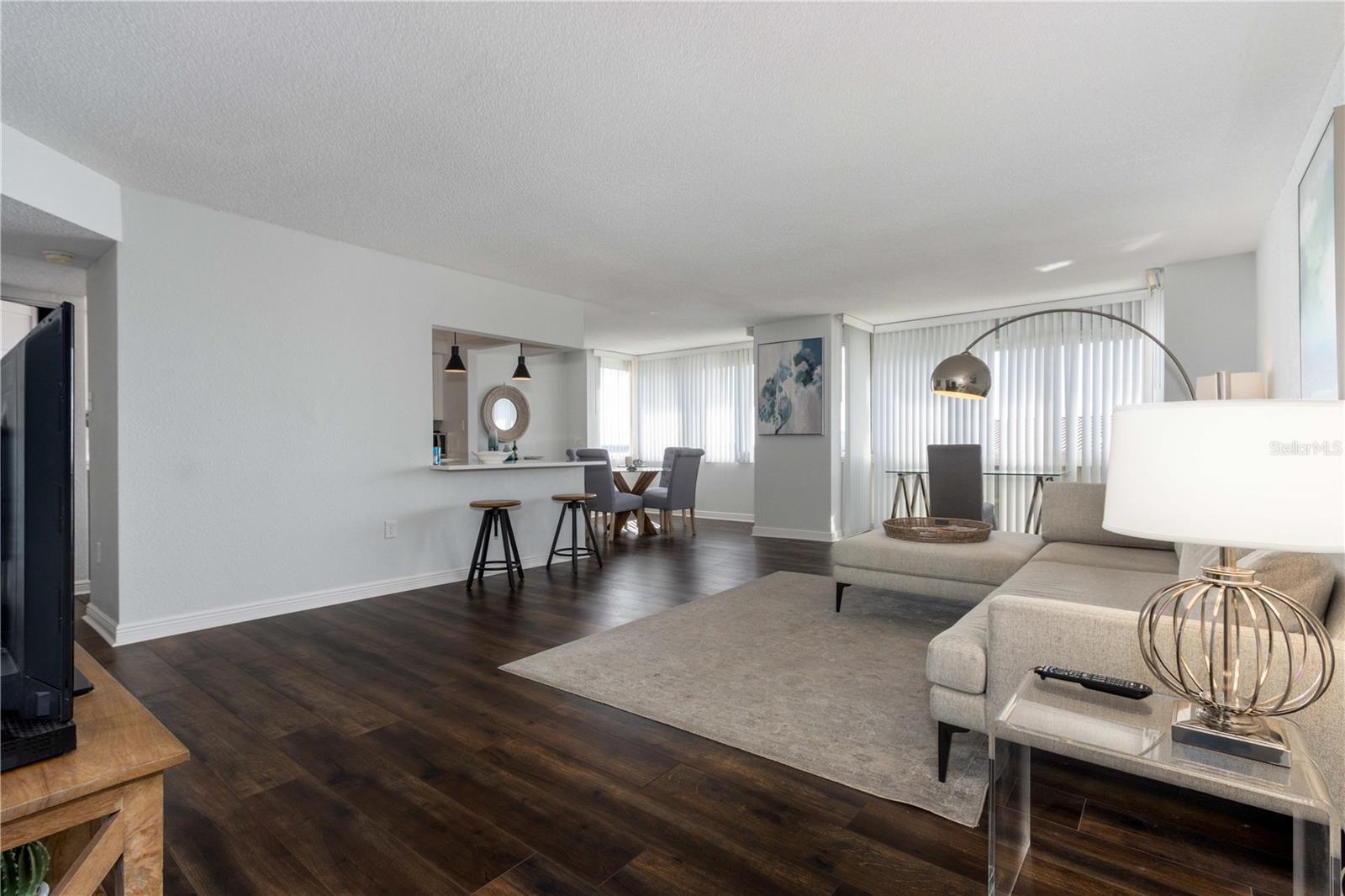 660 ISLAND WAY #908, CLEARWATER BEACH, FL, 33767
