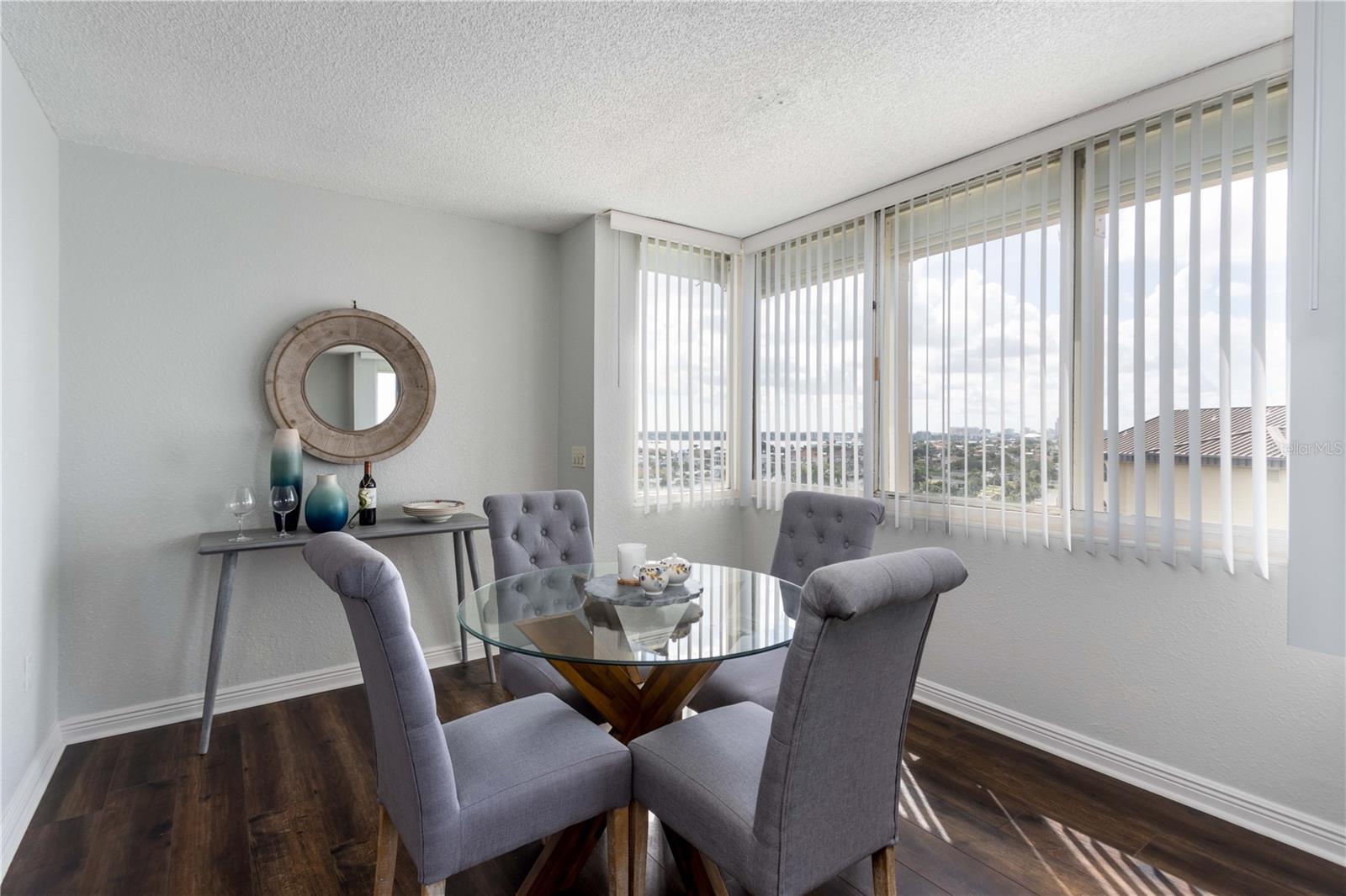 660 ISLAND WAY #908, CLEARWATER BEACH, FL, 33767