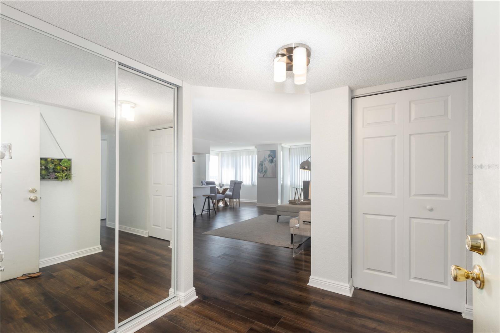 660 ISLAND WAY #908, CLEARWATER BEACH, FL, 33767