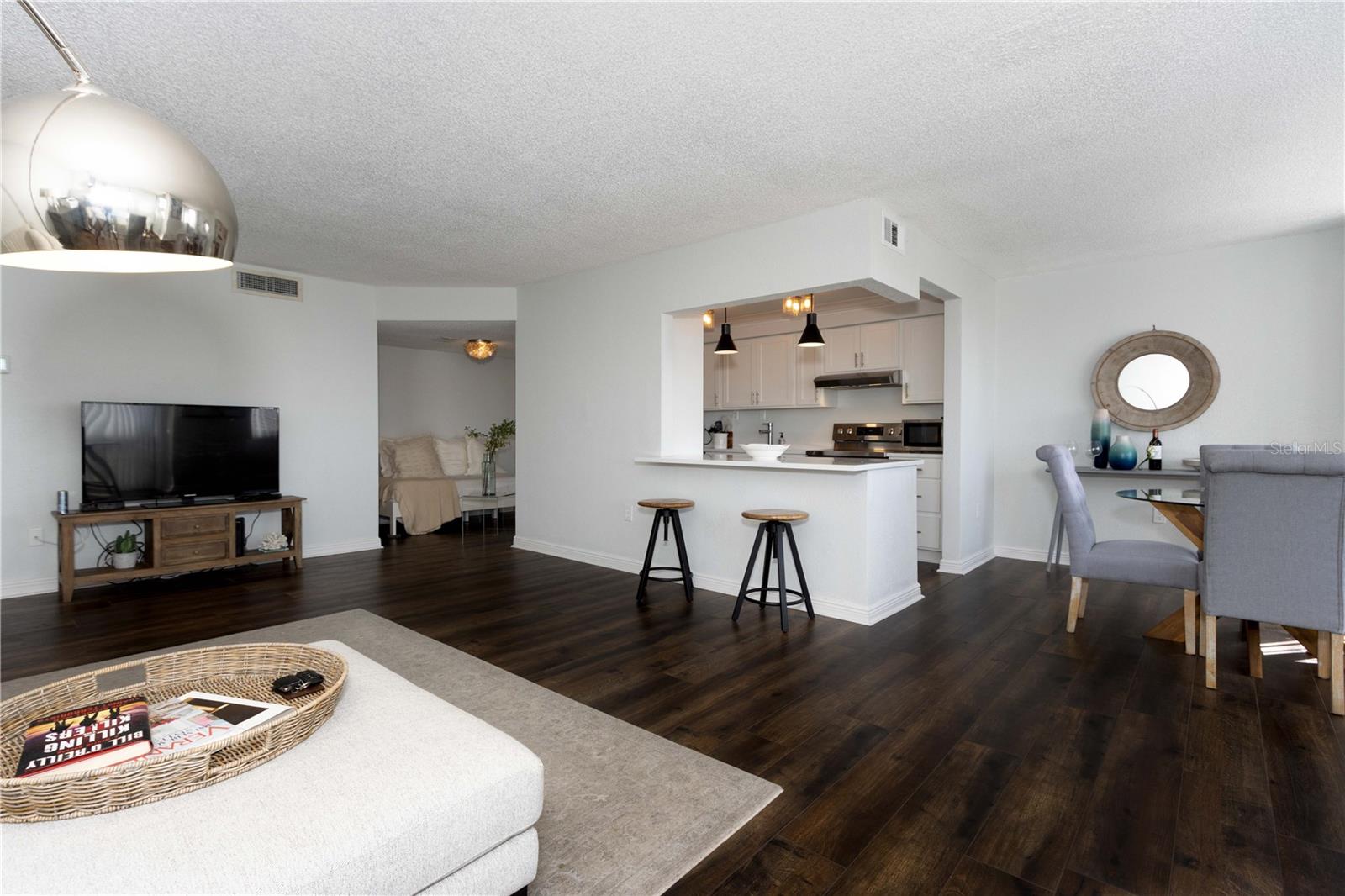 660 ISLAND WAY #908, CLEARWATER BEACH, FL, 33767