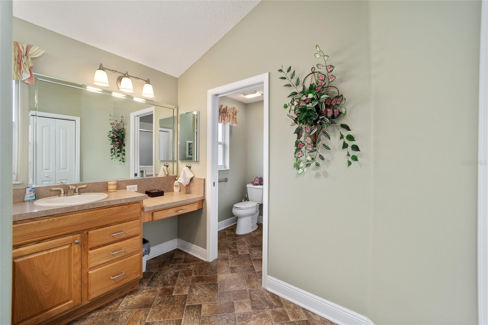877 WINIFRED WAY, THE VILLAGES, FL, 32162
