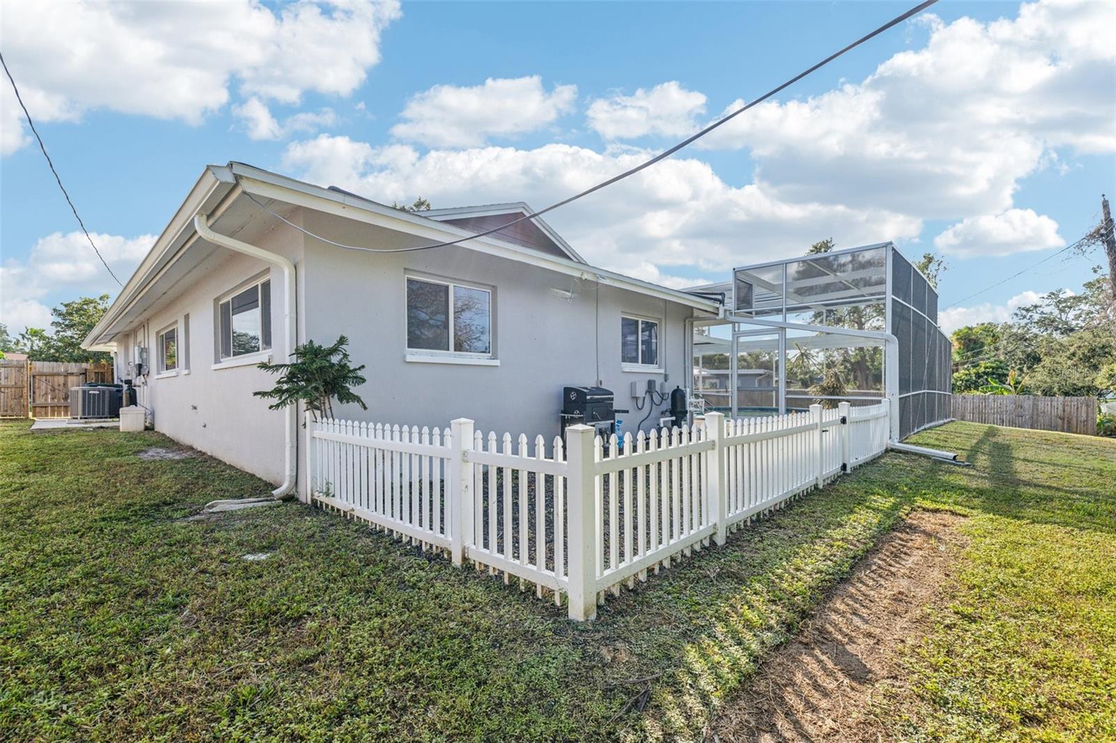 2233 6TH AVE SW, LARGO, FL, 33770