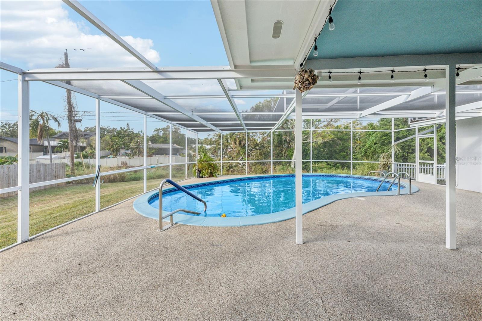 2233 6TH AVE SW, LARGO, FL, 33770