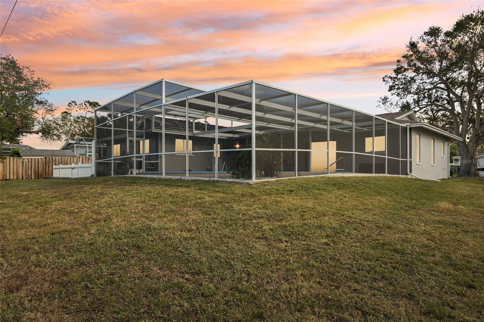 2233 6TH AVE SW, LARGO, FL, 33770
