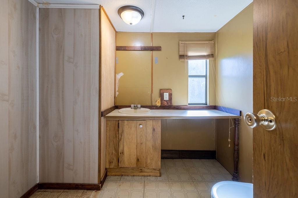 15518 LAKE APOPKA RD, CLERMONT, FL, 34715