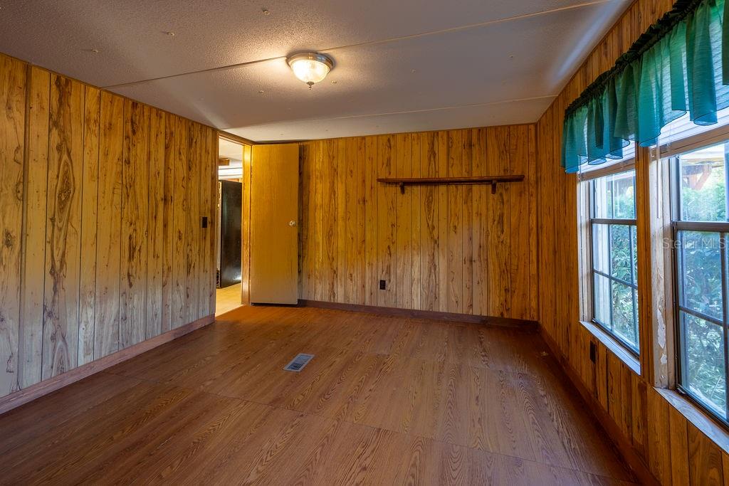 15518 LAKE APOPKA RD, CLERMONT, FL, 34715