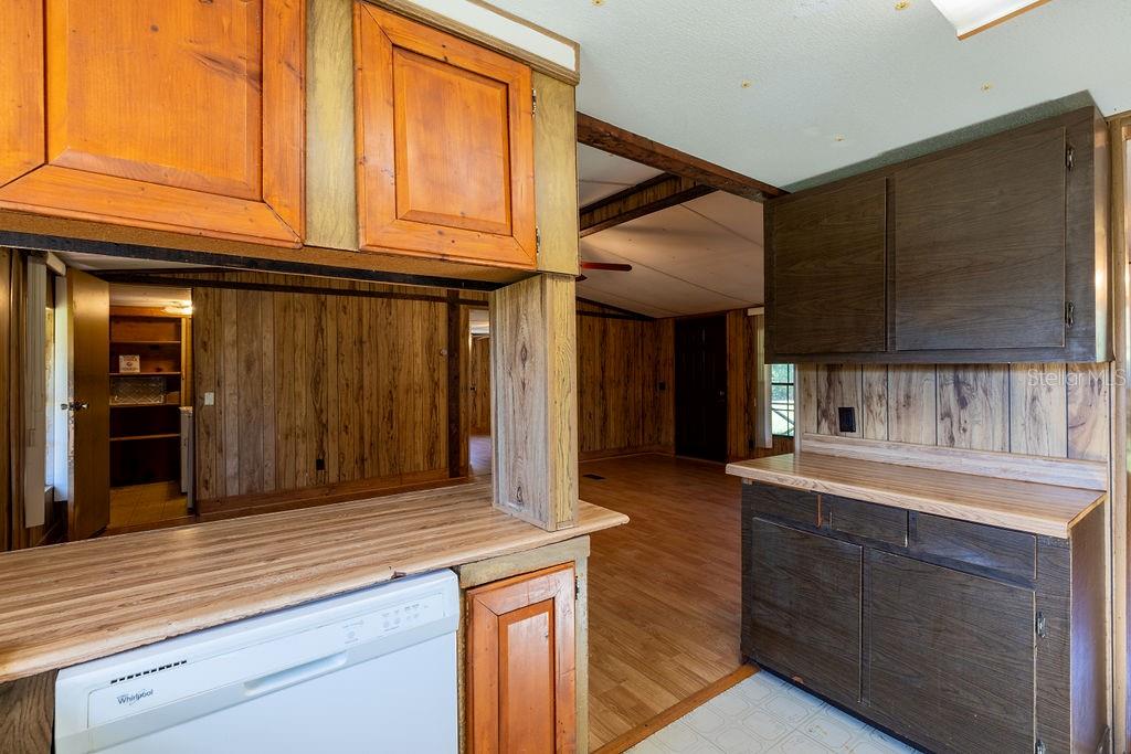 15518 LAKE APOPKA RD, CLERMONT, FL, 34715