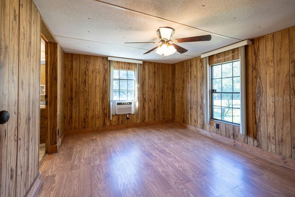 15518 LAKE APOPKA RD, CLERMONT, FL, 34715