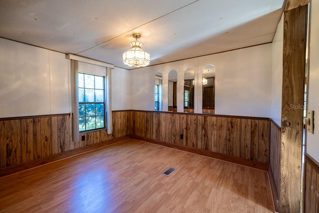 15518 LAKE APOPKA RD, CLERMONT, FL, 34715