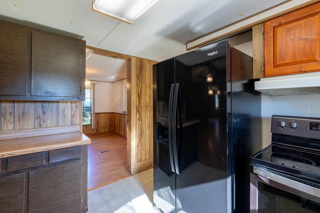 15518 LAKE APOPKA RD, CLERMONT, FL, 34715