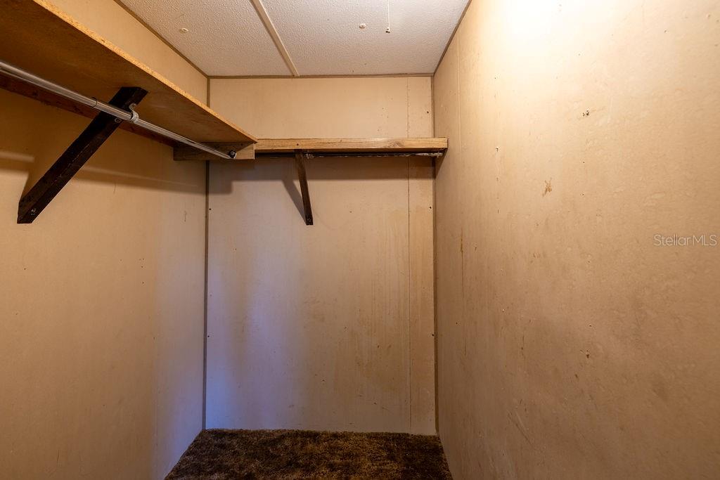 15518 LAKE APOPKA RD, CLERMONT, FL, 34715