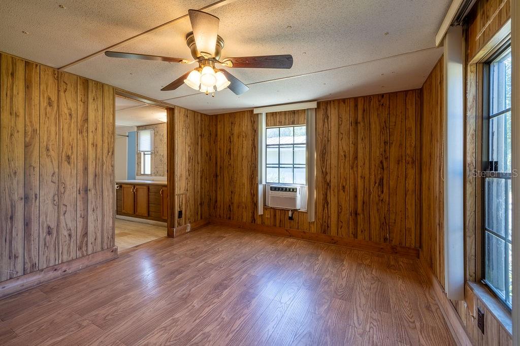 15518 LAKE APOPKA RD, CLERMONT, FL, 34715