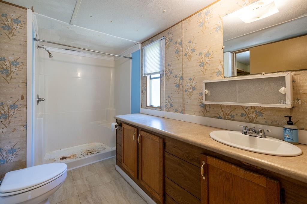 15518 LAKE APOPKA RD, CLERMONT, FL, 34715