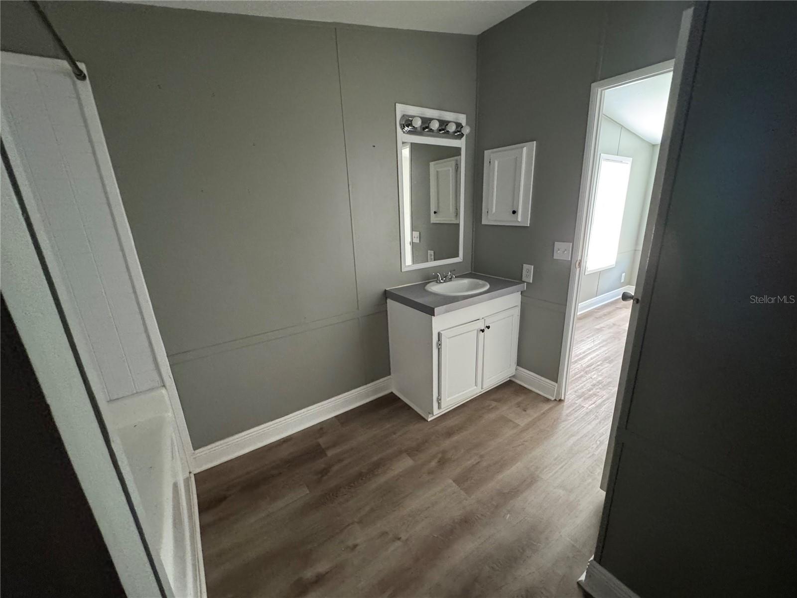 5006 PALM DR, TAMPA, FL, 33619