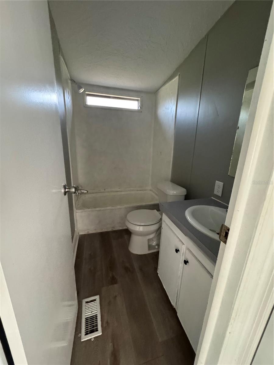 5006 PALM DR, TAMPA, FL, 33619