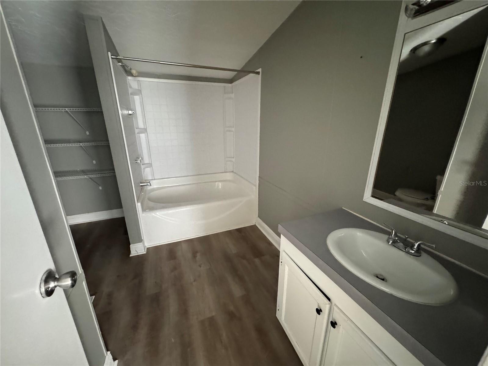 5006 PALM DR, TAMPA, FL, 33619