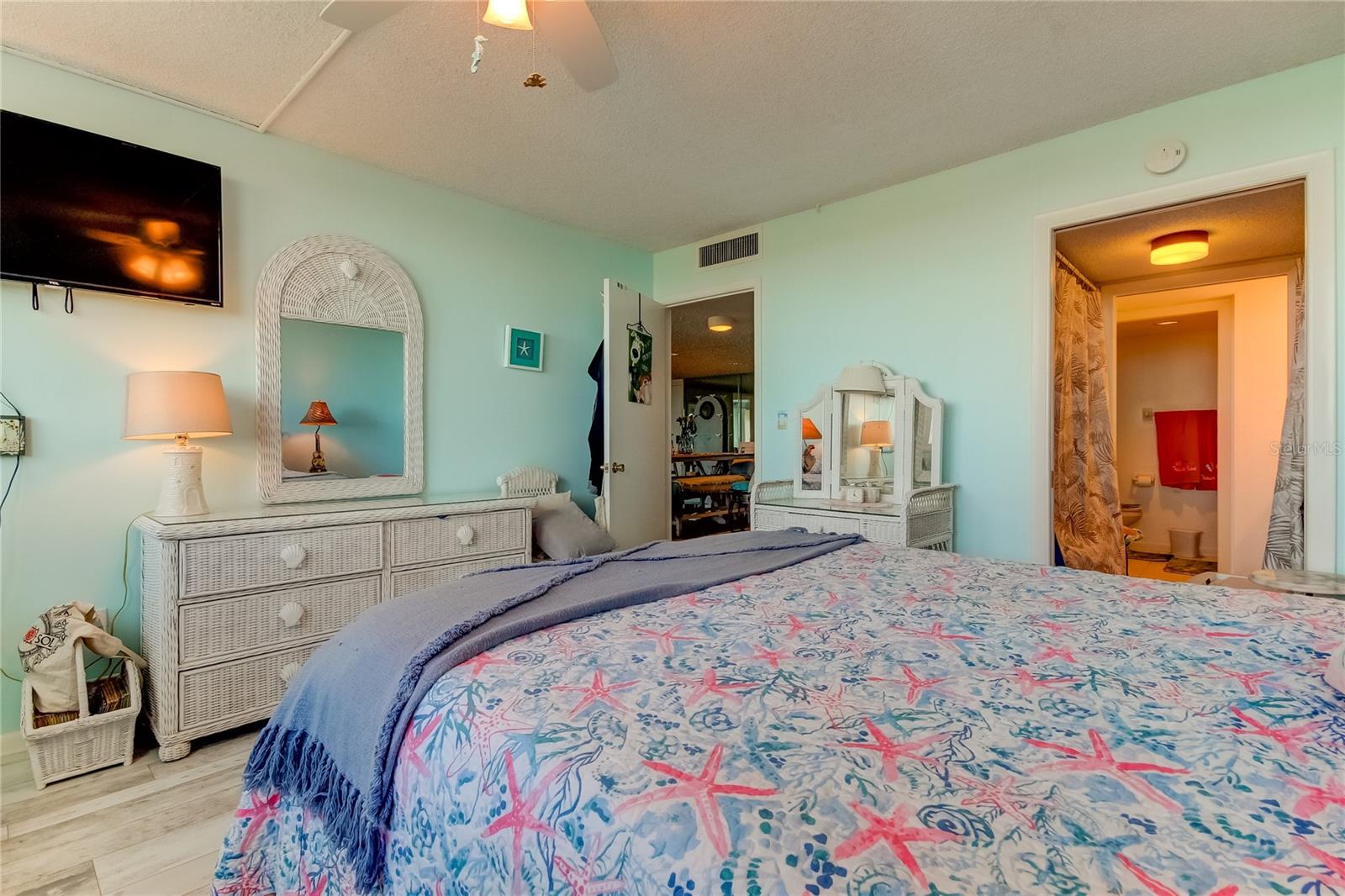 500 TREASURE ISLAND CSWY #606, TREASURE ISLAND, FL, 33706
