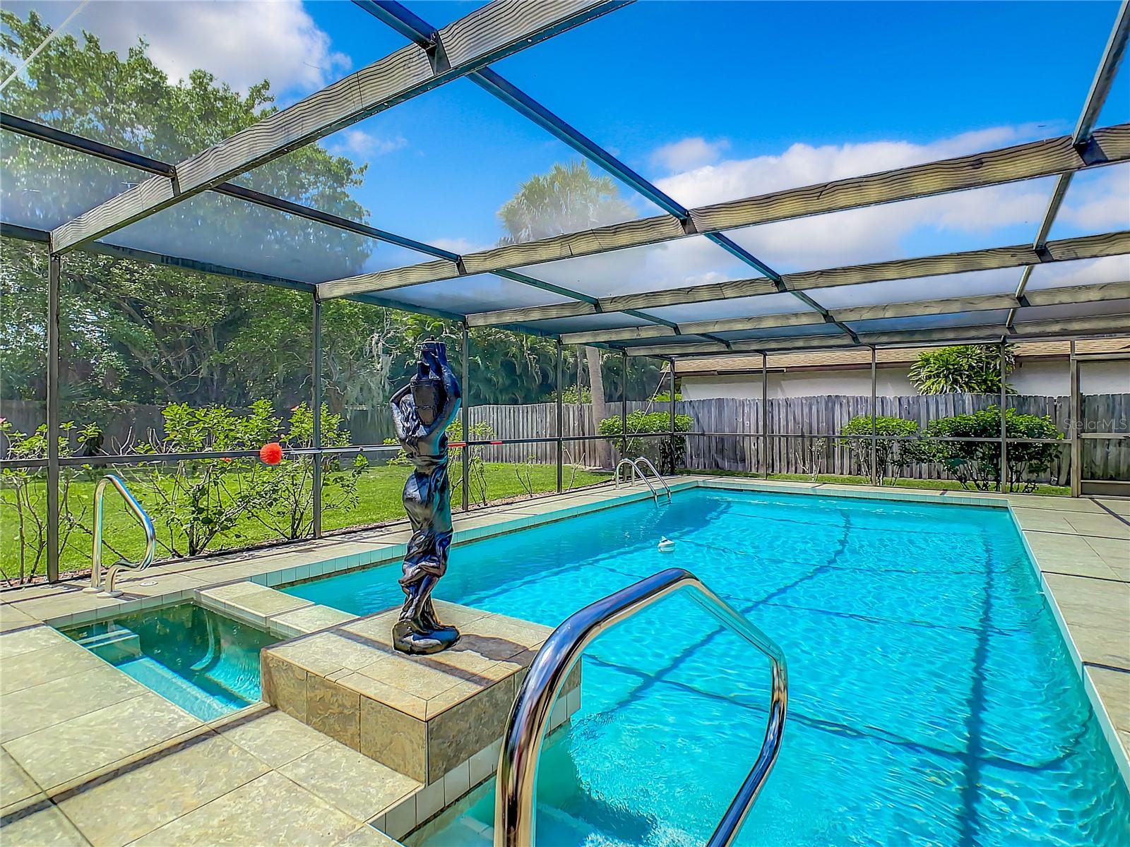 2512 REGATTA DR, SARASOTA, FL, 34231