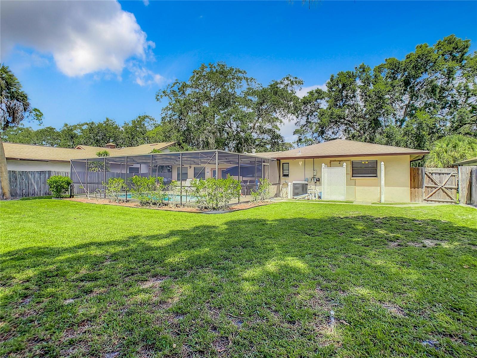 2512 REGATTA DR, SARASOTA, FL, 34231