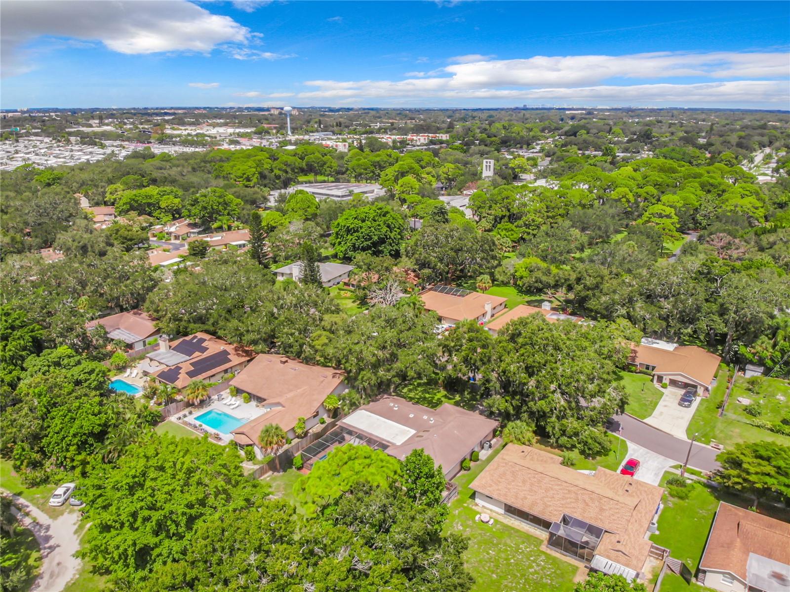 2512 REGATTA DR, SARASOTA, FL, 34231