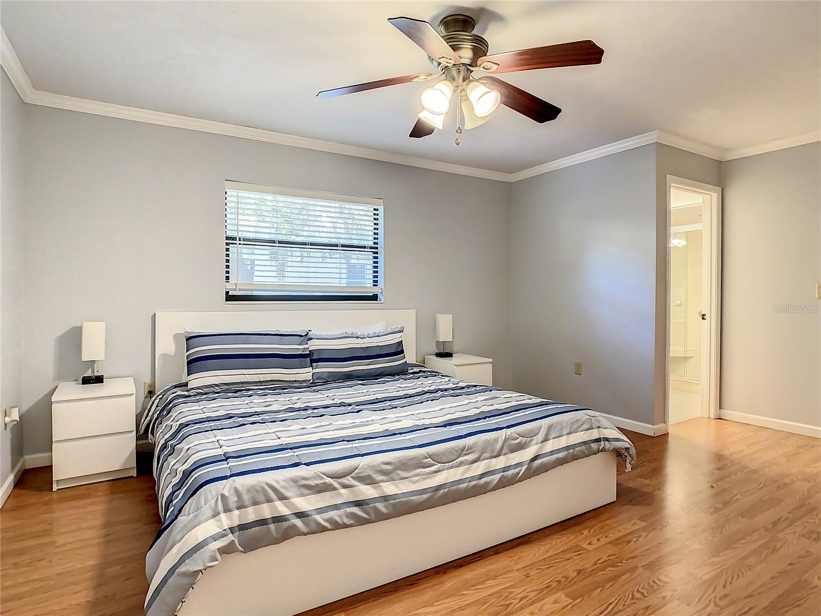 2512 REGATTA DR, SARASOTA, FL, 34231