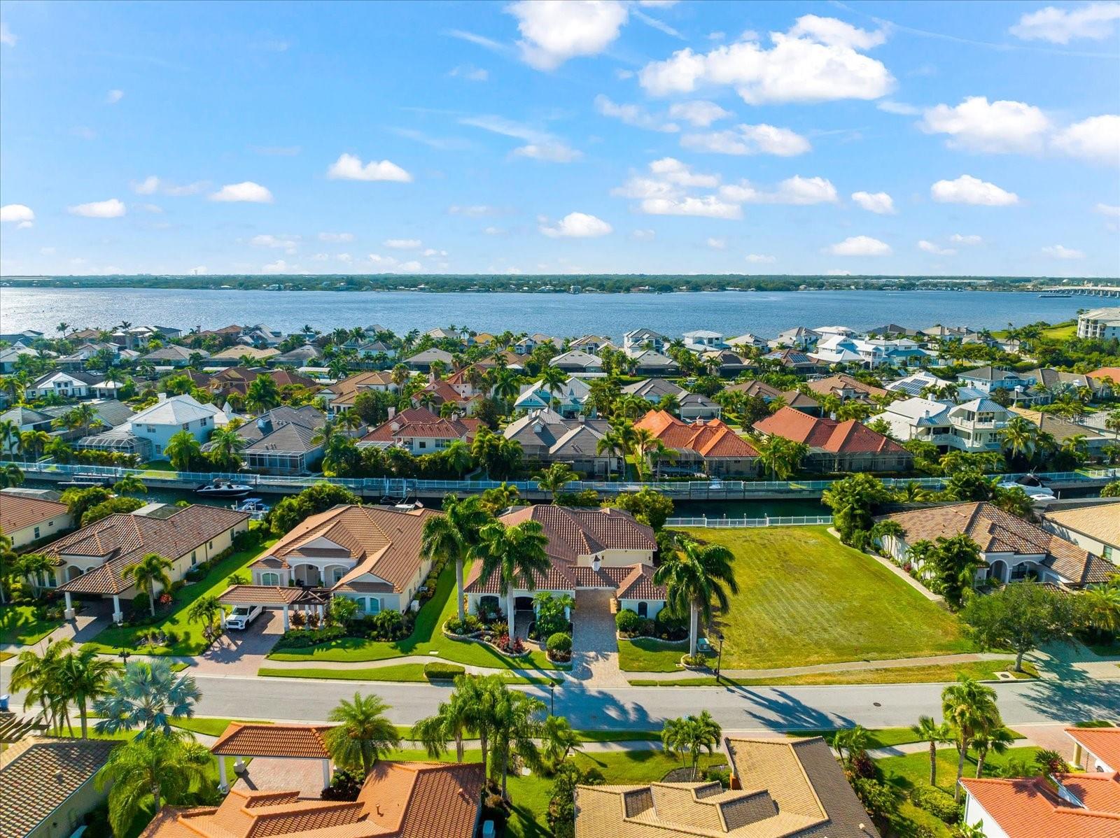 536 MAST DR, BRADENTON, FL, 34208