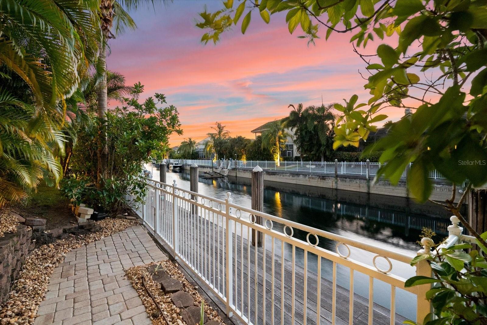 536 MAST DR, BRADENTON, FL, 34208
