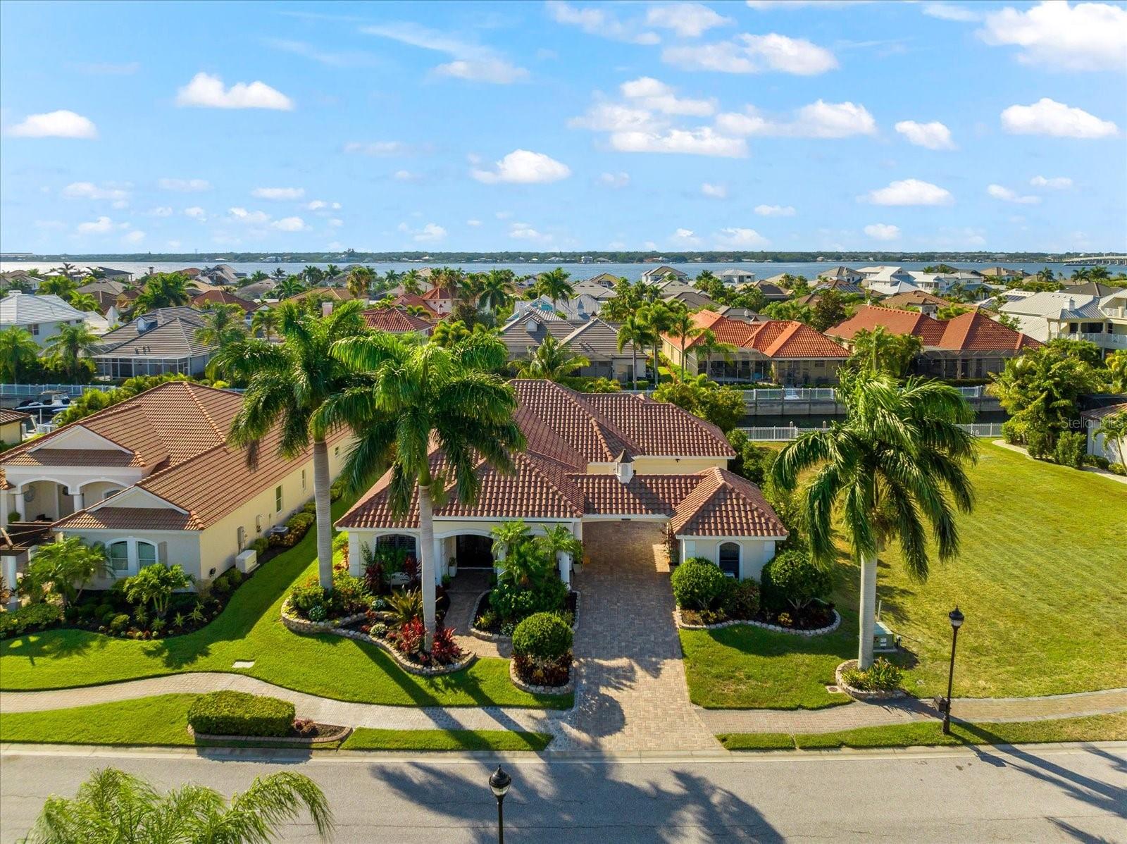 536 MAST DR, BRADENTON, FL, 34208