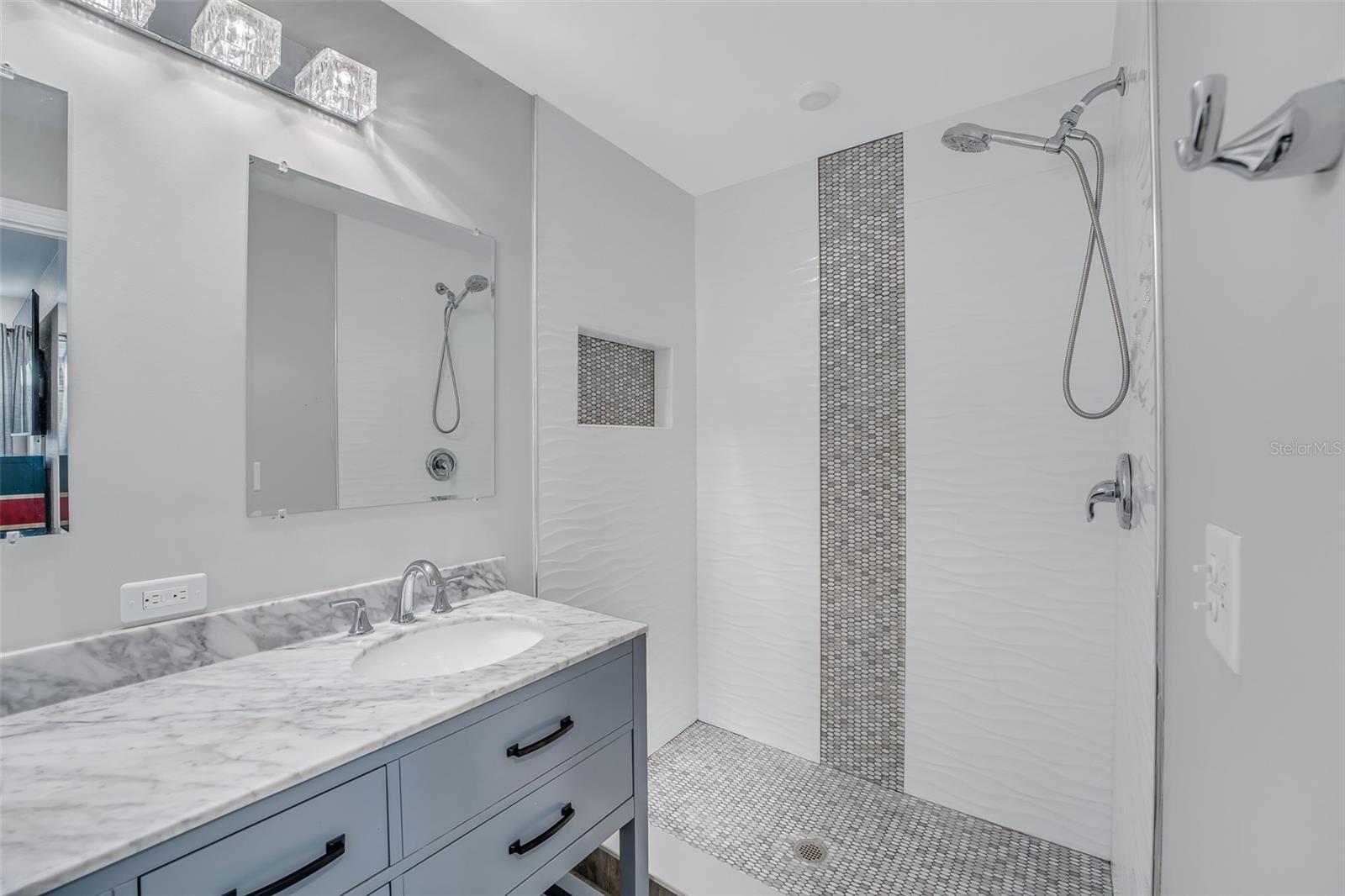 5112 4TH AVE N, ST PETERSBURG, FL, 33710