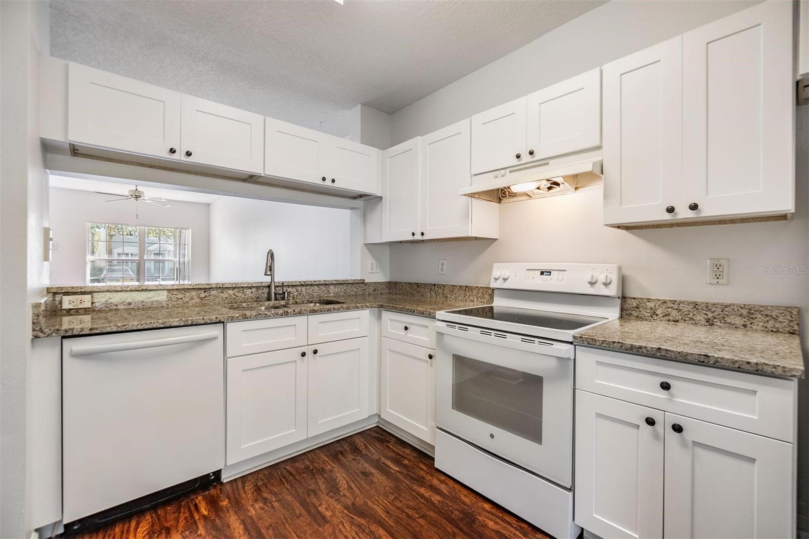 2248 LAKE WOODBERRY CIR, BRANDON, FL, 33510