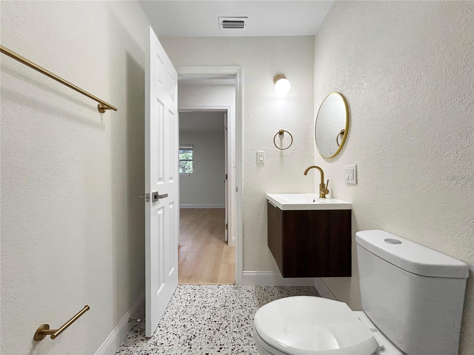 3834 DAVIS BLVD, SARASOTA, FL, 34232