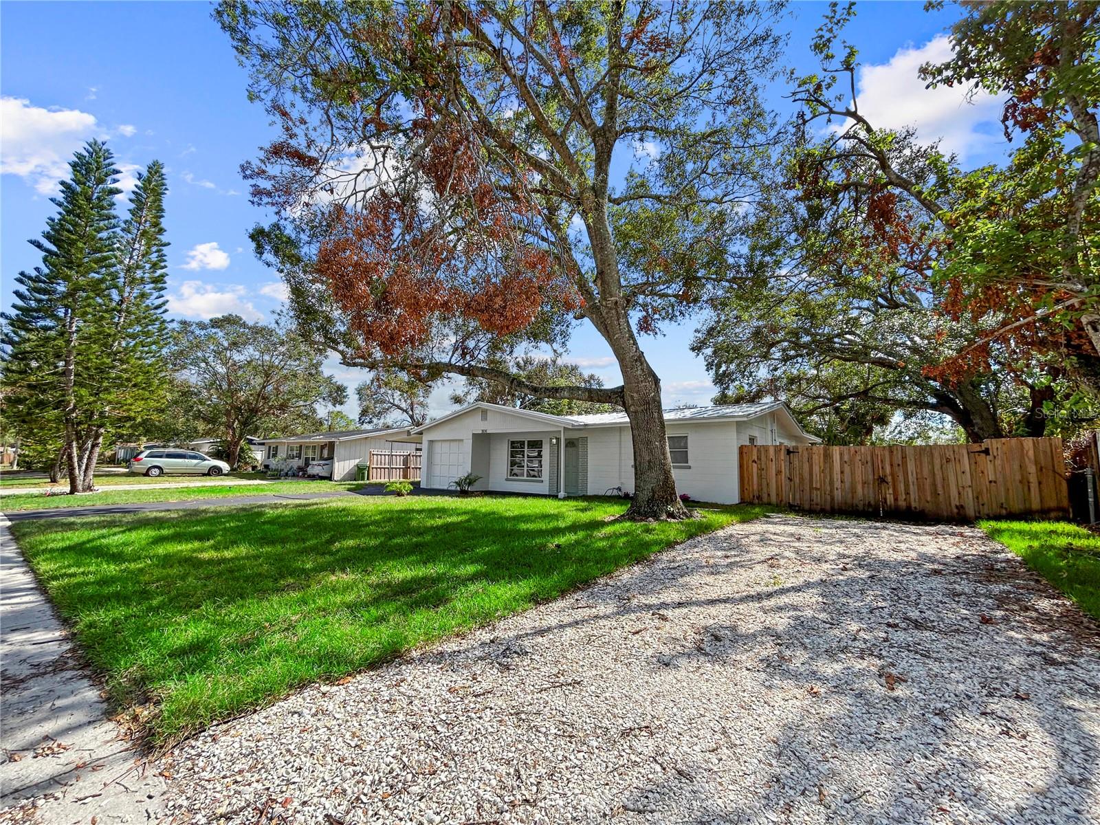 3834 DAVIS BLVD, SARASOTA, FL, 34232