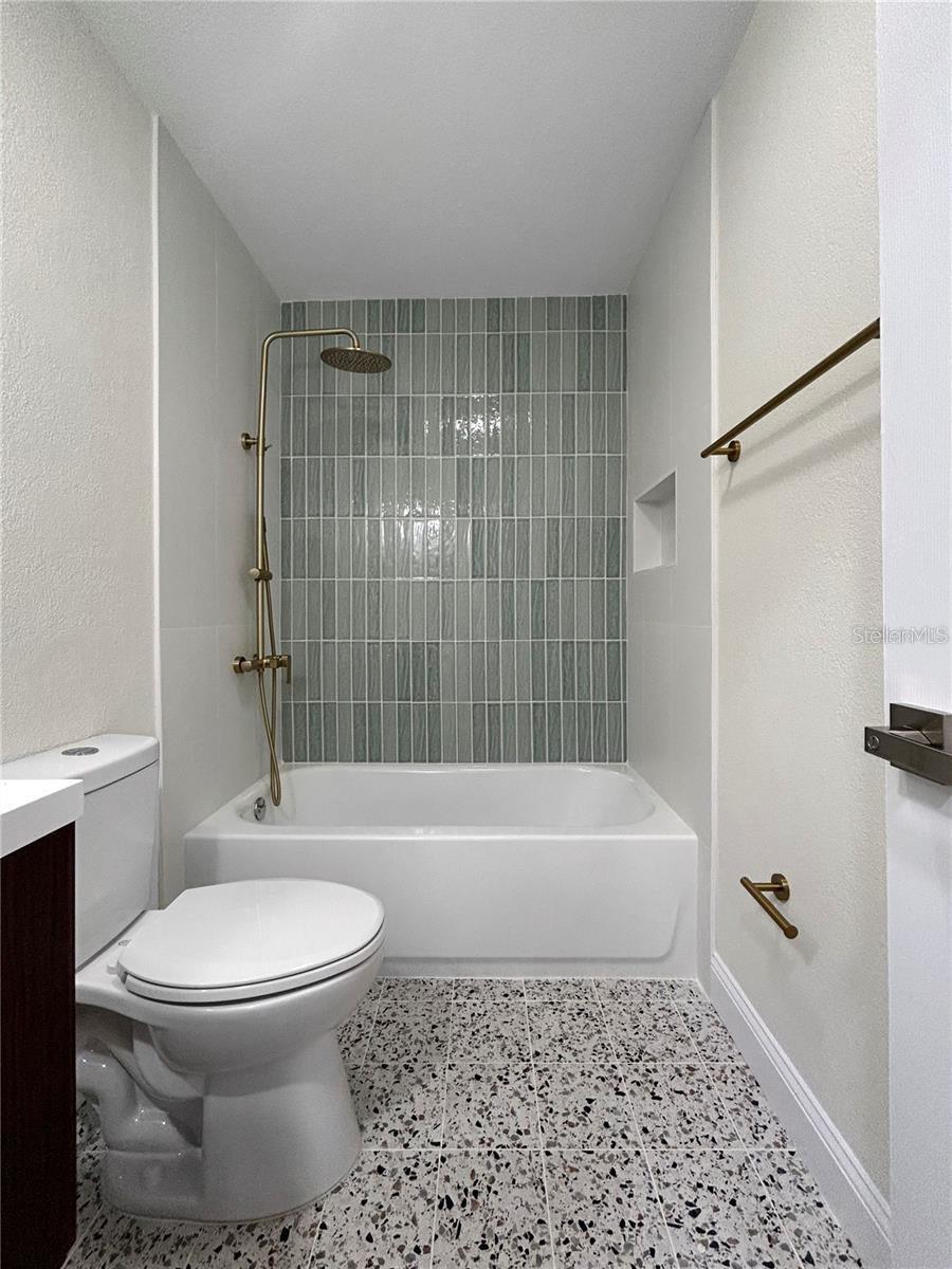 3834 DAVIS BLVD, SARASOTA, FL, 34232