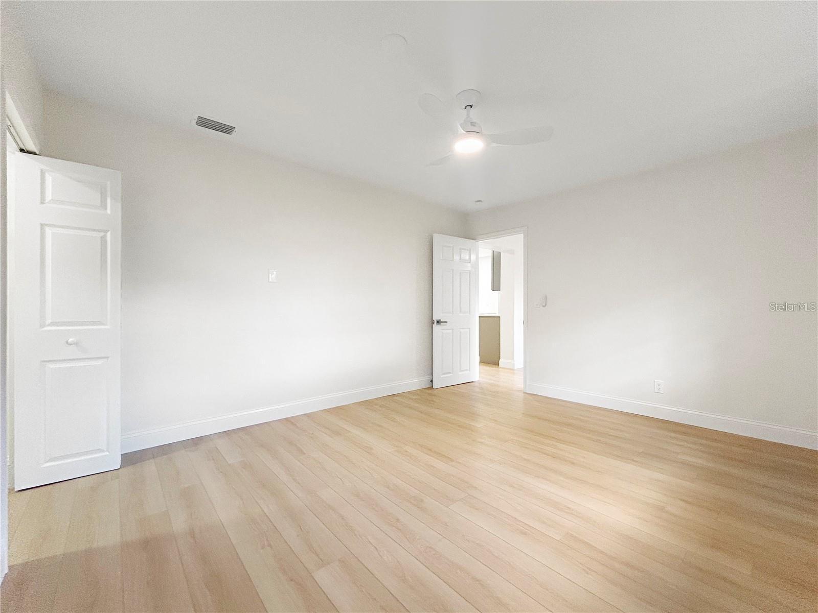 3834 DAVIS BLVD, SARASOTA, FL, 34232