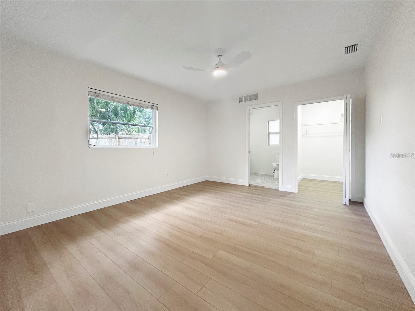 3834 DAVIS BLVD, SARASOTA, FL, 34232