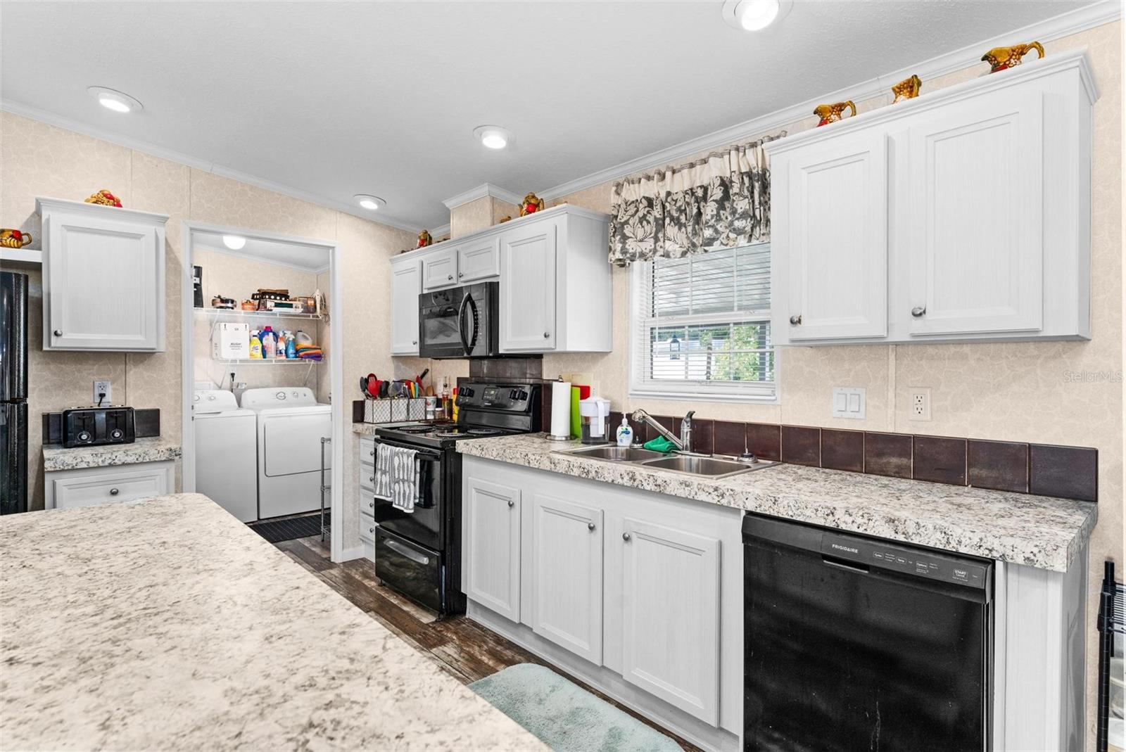 96 MAUNA LOA DR, LEESBURG, FL, 34788