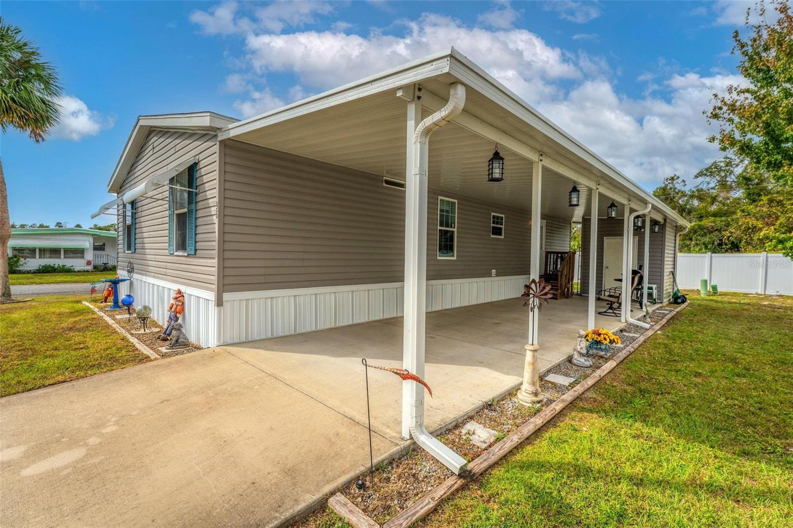 96 MAUNA LOA DR, LEESBURG, FL, 34788