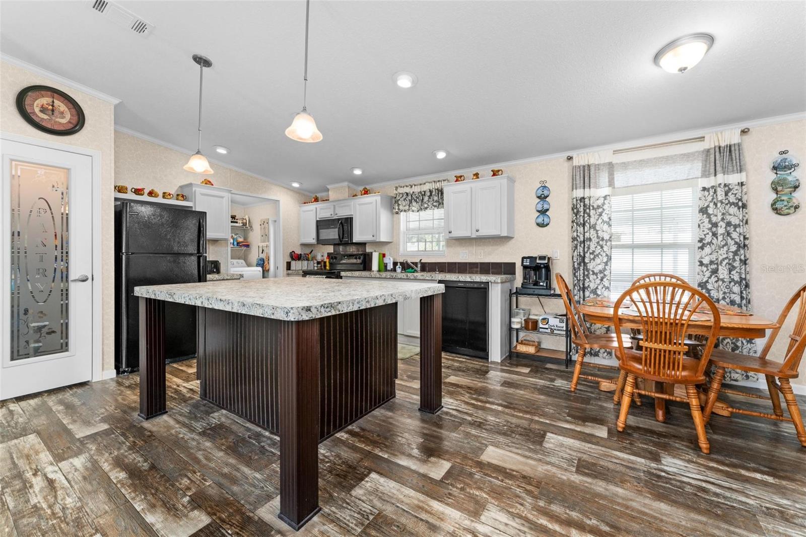 96 MAUNA LOA DR, LEESBURG, FL, 34788