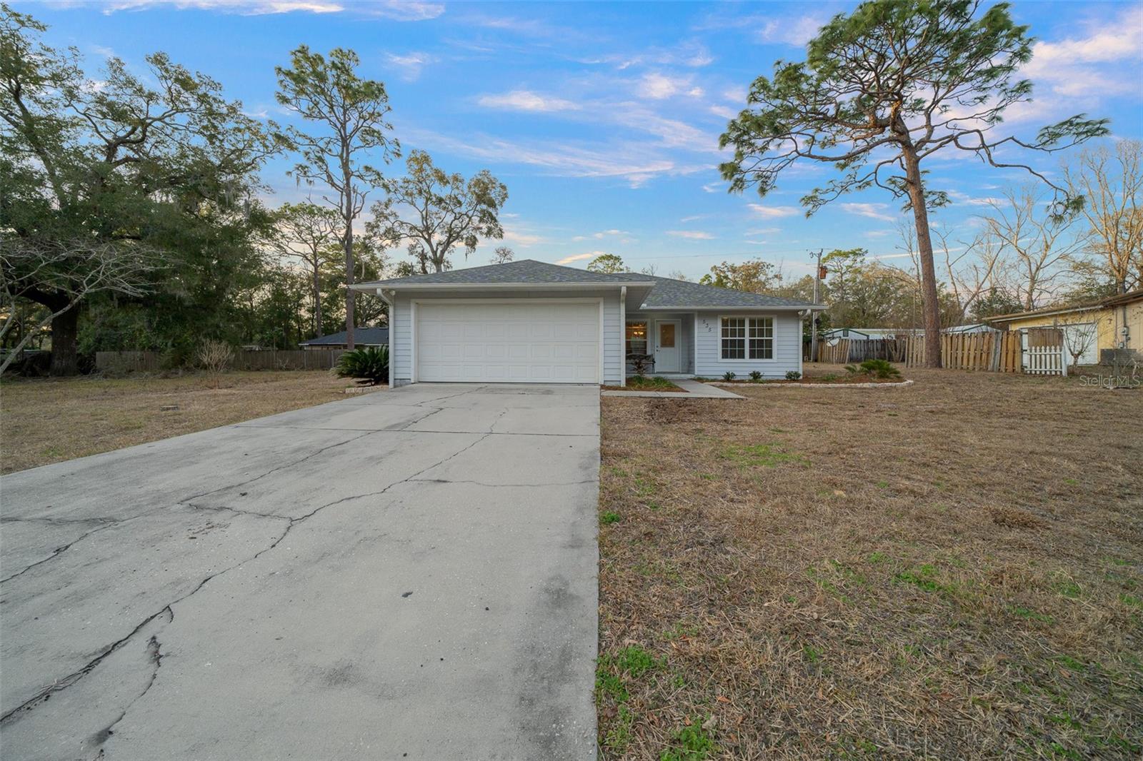 535 E THRASHER DR, BRONSON, FL, 32621