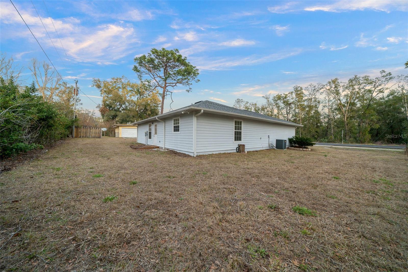 535 E THRASHER DR, BRONSON, FL, 32621
