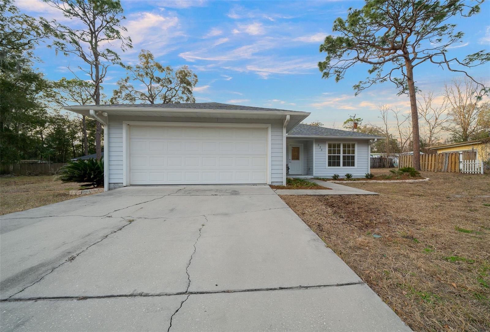 535 E THRASHER DR, BRONSON, FL, 32621