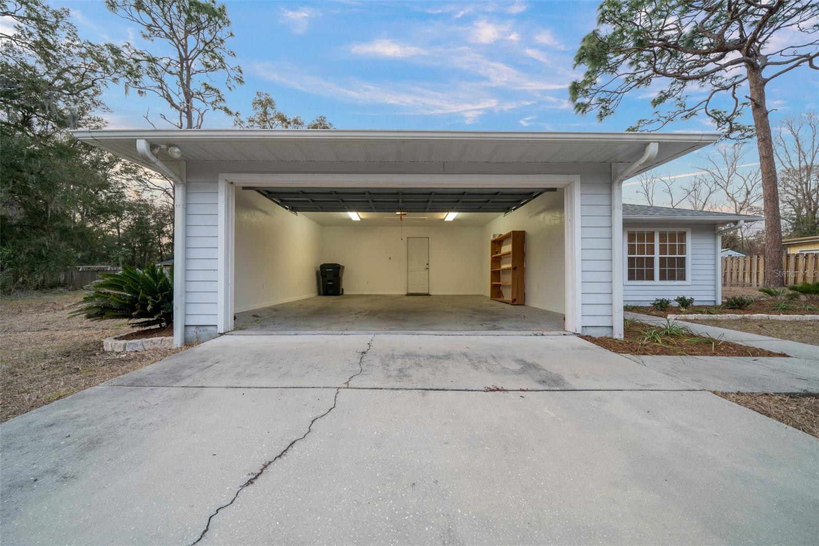 535 E THRASHER DR, BRONSON, FL, 32621